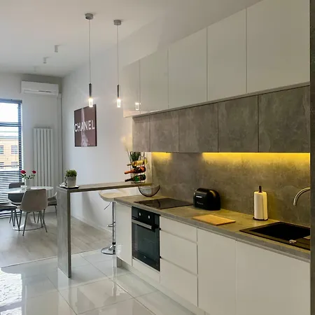 Ekskluzywny Loft Tymienieckiego 아파트 우치